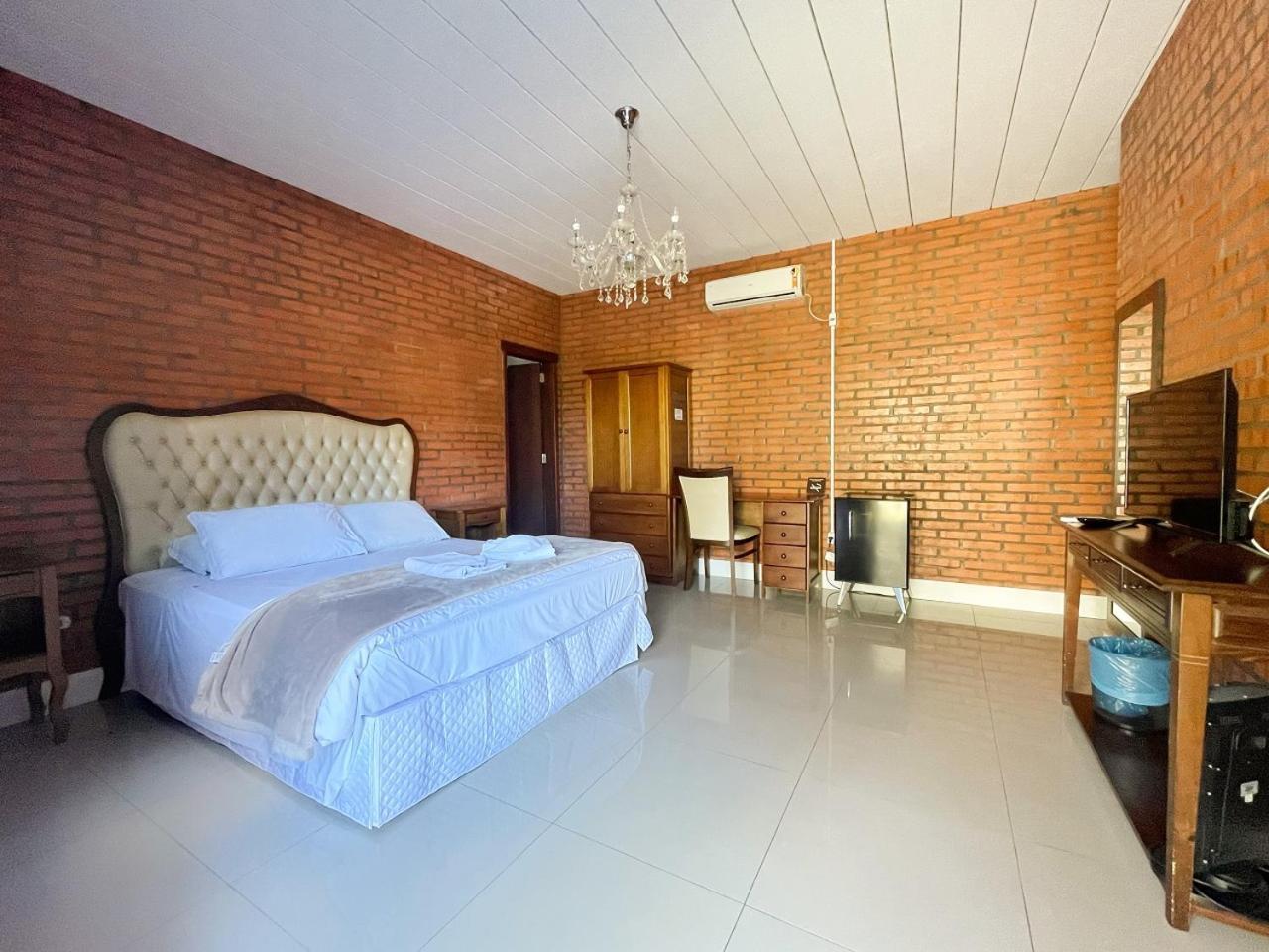 Casa Branca Pousada โปเมโรเจ ภายนอก รูปภาพ