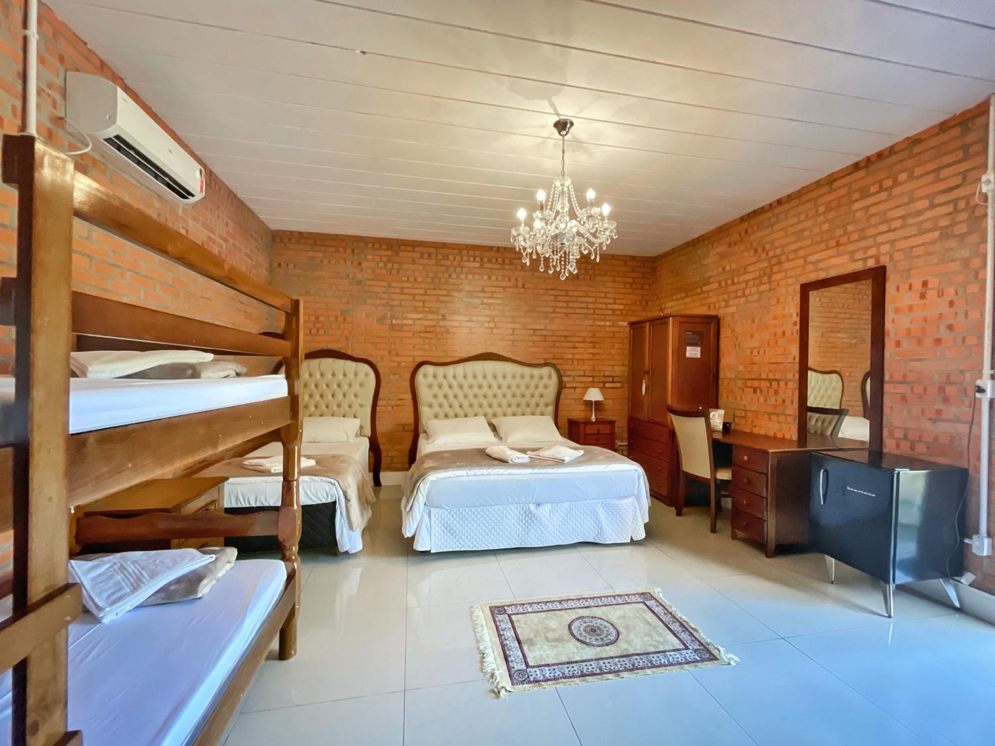 Casa Branca Pousada โปเมโรเจ ภายนอก รูปภาพ