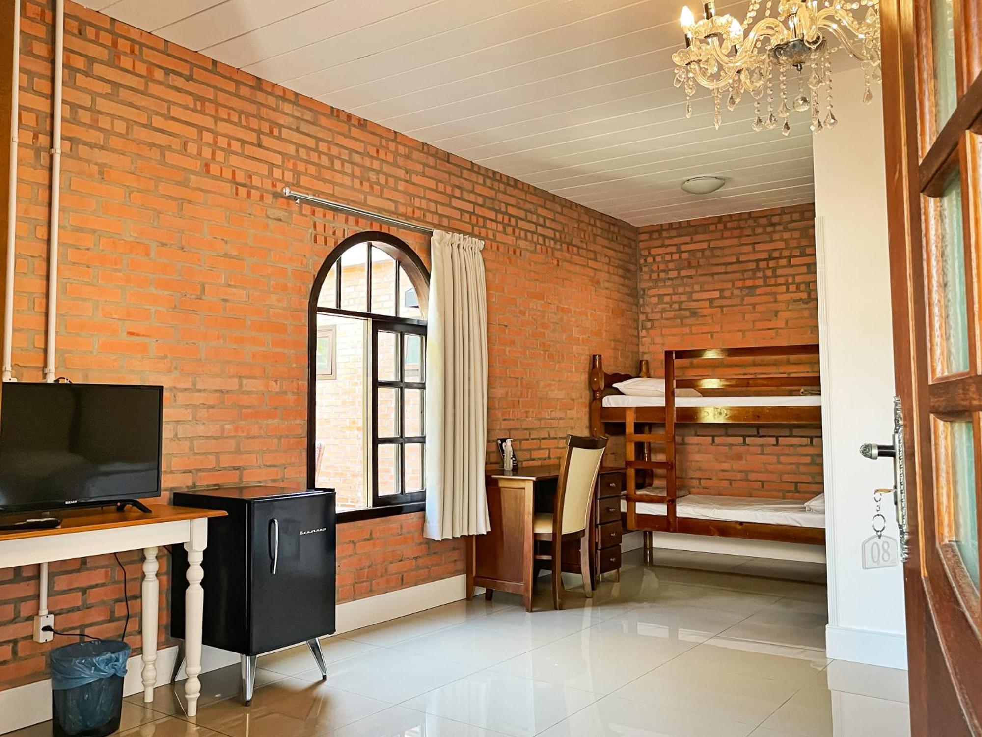 Casa Branca Pousada โปเมโรเจ ภายนอก รูปภาพ