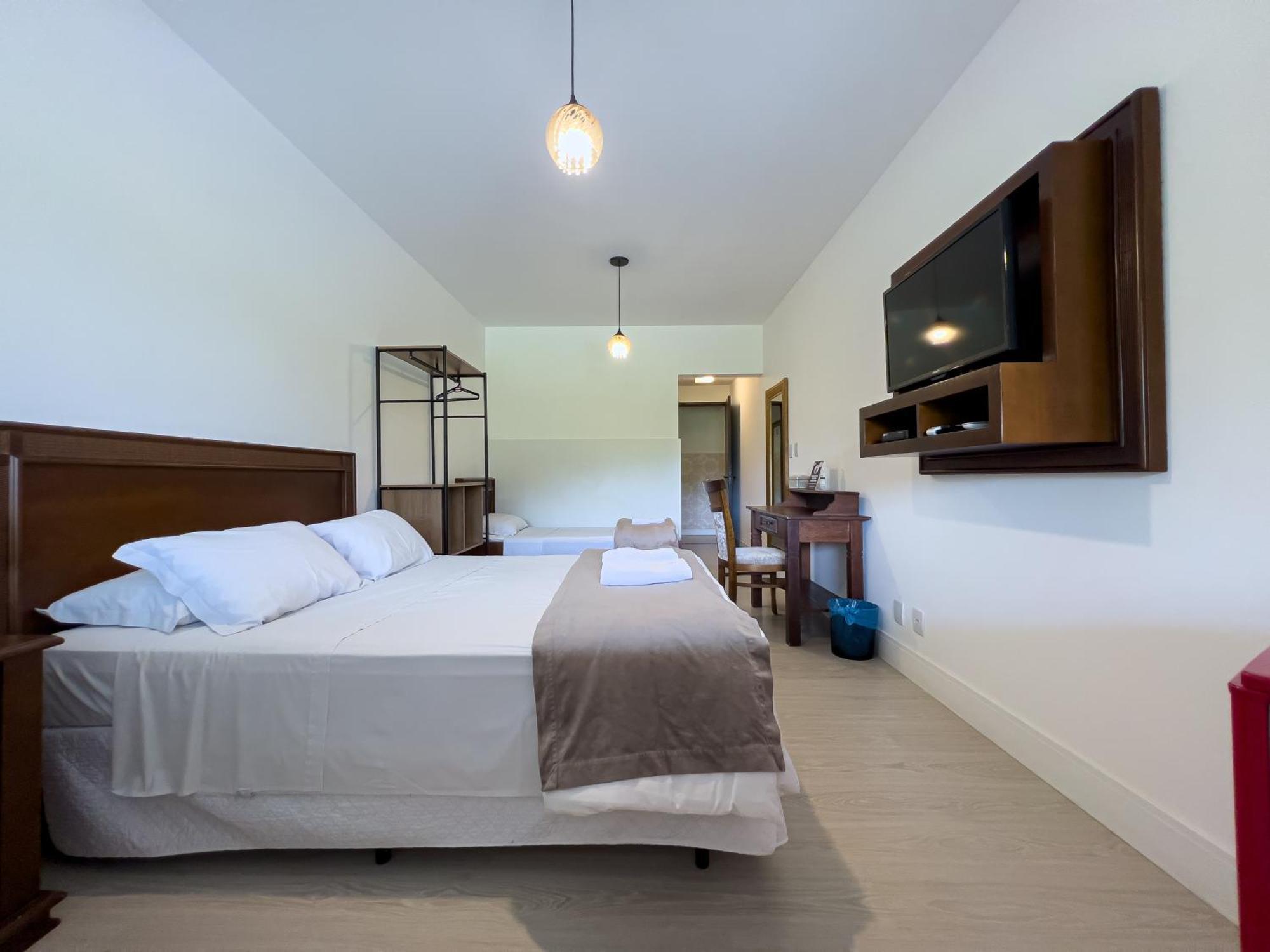 Casa Branca Pousada โปเมโรเจ ภายนอก รูปภาพ